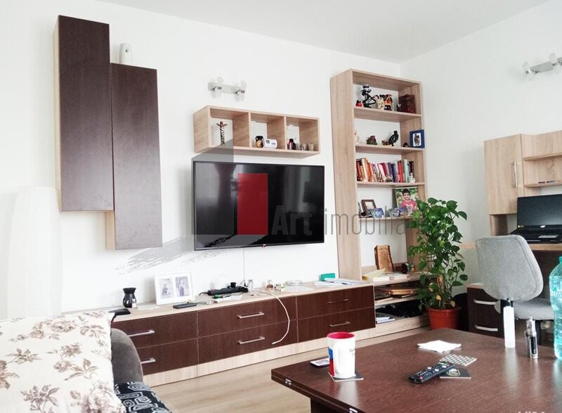Aparatorii Patriei vanzare apartament 3 camere cu centrala